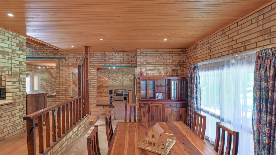 4 Bedroom Property for Sale in Waagfontein North West
